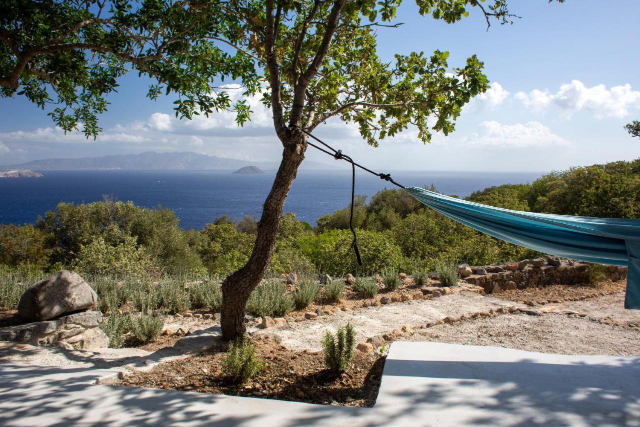 My Old Stone House In A 2 000 Sqm Private Garden With Fab Glamping Tent Mandrákion エクステリア 写真